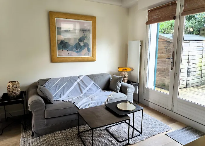 Pied A Terre En Bord De